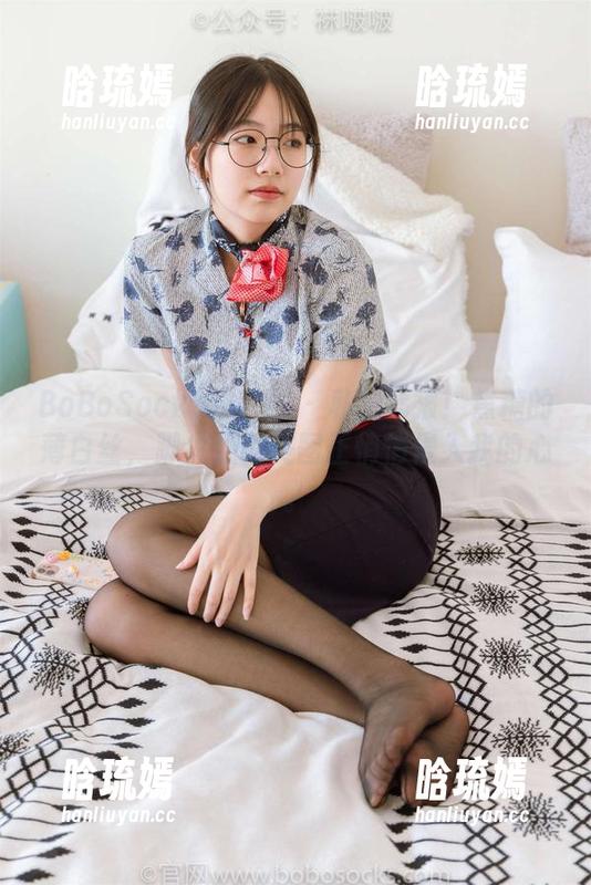 BoBoSocks袜啵啵 - 私拍情报！焦糖的薄白丝，脚尖加固美图正悄悄侵入我的心。