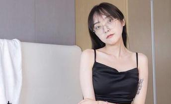 BoBoSocks袜啵啵 – 高清全景，糯米半脱袜子的花絮大集合，谁说新春不能俏皮？