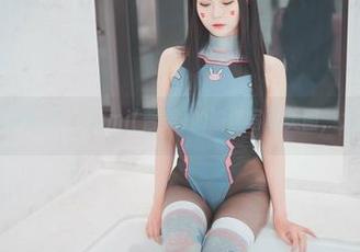 别说我没提醒你：Bomi(普美)的瑜伽写真美图，太扭曲了！
