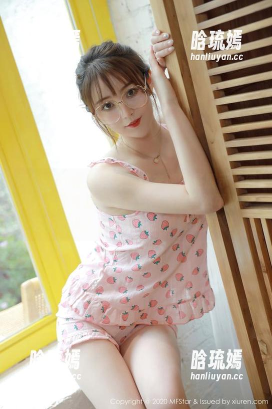 MFStar模范学院 - 这衣服倒是展示了唐琪儿il的身姿，没想到体操服竟然可以这么有范儿？直击美图和图集的灵魂！