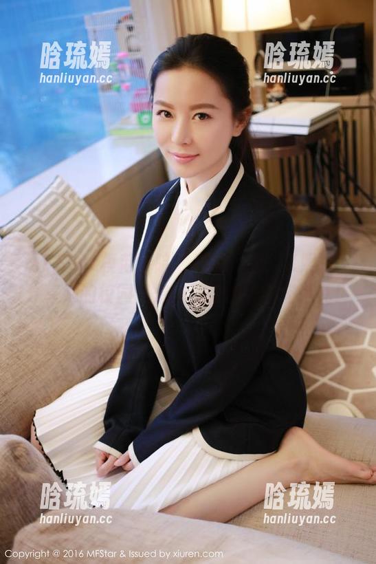 MFStar模范学院 - 精选婠婠么JK照片，分享她的校园气息，浑身散发学姐范儿！