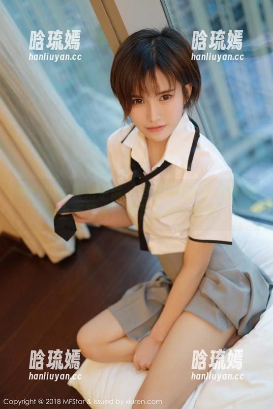 MFStar模范学院-徐微微mia MFStar模范学院 - 当徐微微mia的美足碰上无圣光,留下了什么痕迹?