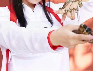 MiiTao蜜桃社 – 咕噜Sweet的连衣裙写真：哪些细节让它与众不同呢？
