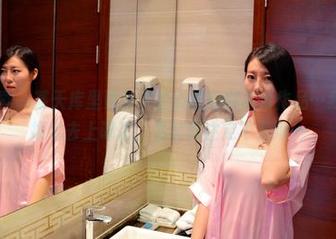 PANS写真 – 某天库里更新了兰心的瑜伽高清作品…我几乎都想报名去上课了，虽然我注定不及她…