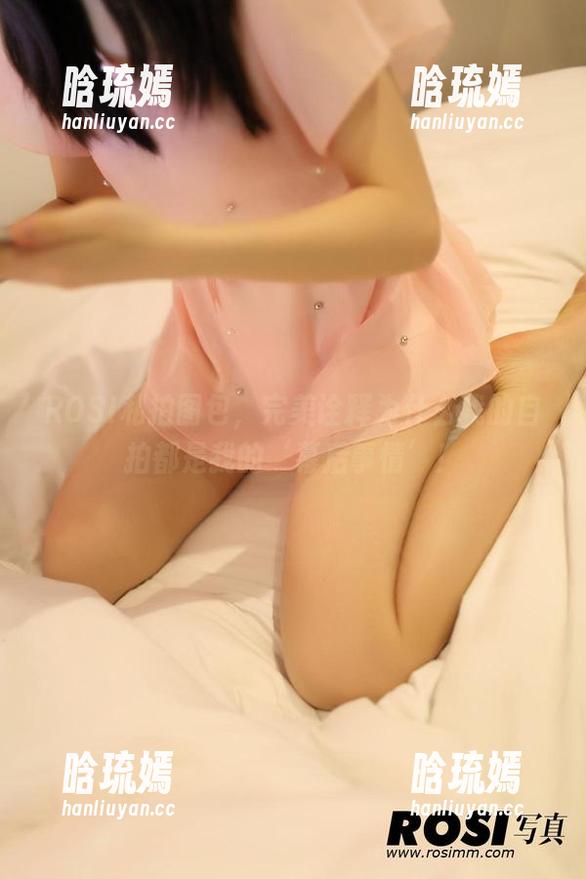 ROSI私拍图包，完美诠释为什么我的自拍都是我的‘幕后事情’！