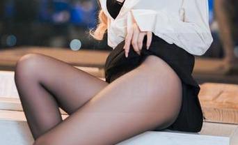 这就是Rioko凉凉子的粉丝福利啊，姐弟情深的感觉从每一页图册中蔓延开来。