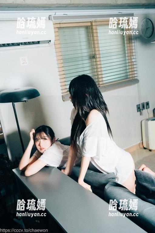 Sonson(손손)的镂空COS，简直像是从梦中走出来的碎片？好吧，我承认我迷了！