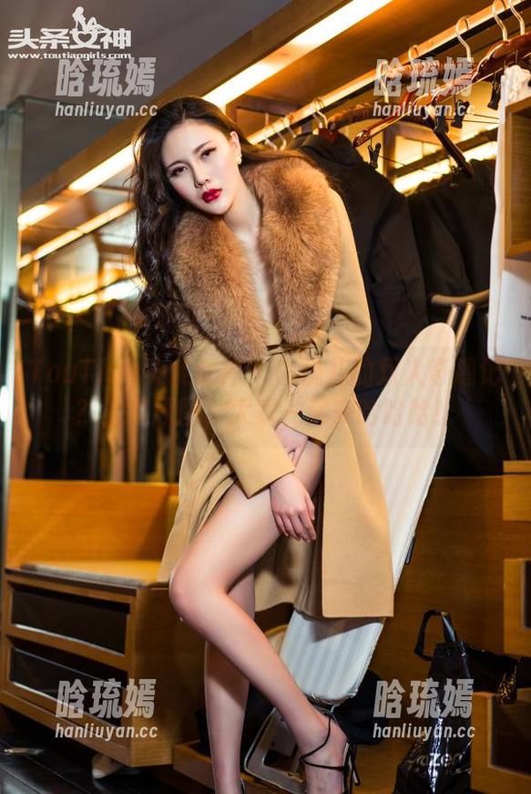 TouTiao头条女神 - 信悦儿的双人奇遇记？全集原图，大家一起来哈哈哈！