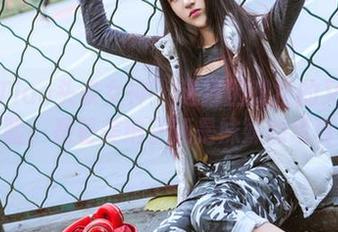 TouTiao头条女神 – 选择困难症的又一次考验：是看美纳子还是妹妹的写真？