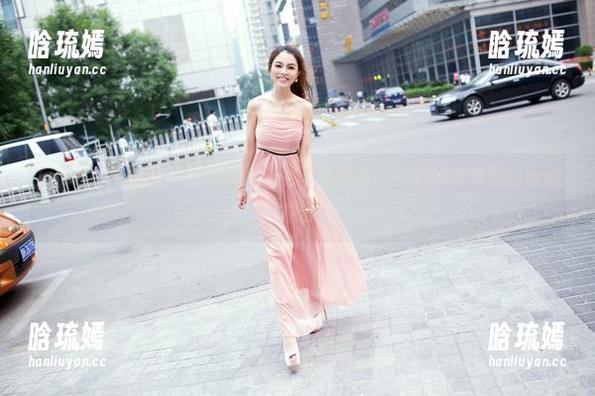 TuiGirl推女郎 - 嘉宝贝儿泳池写真资源，一个我没想到的视觉冲击