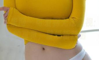 UGirls尤果网 – 可爱到无法直视：张雪馨的写真，壁纸斩获者
