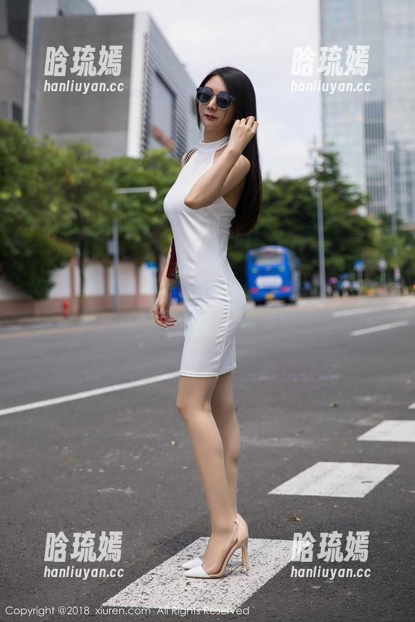 Xiuren秀人网 - Laura苏雨彤的“姐姐”，在线上原图等你来喝茶。