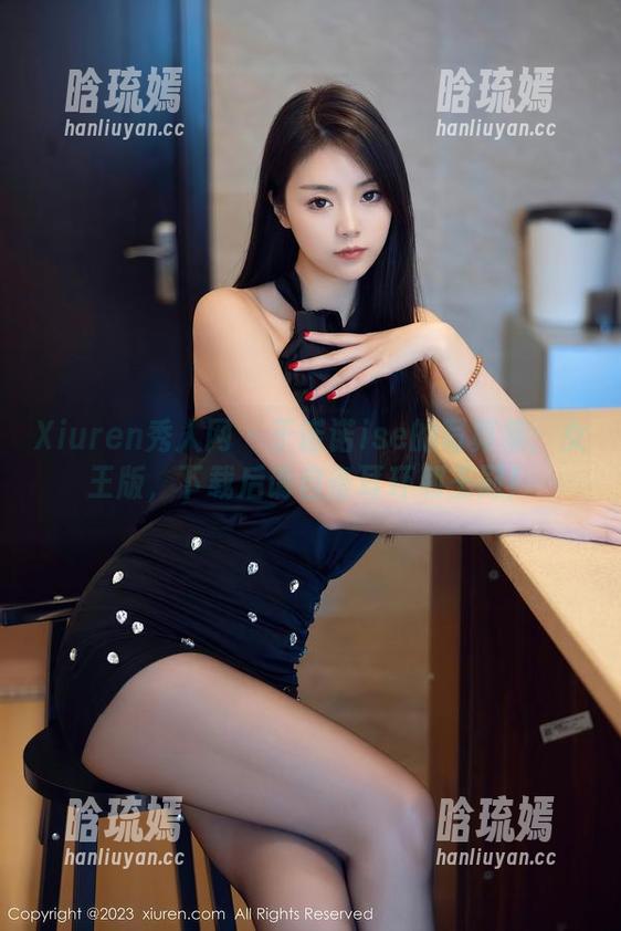 Xiuren秀人网 - 于诺诺ise的写真集：女王版，下载后请自备耳环和王冠！