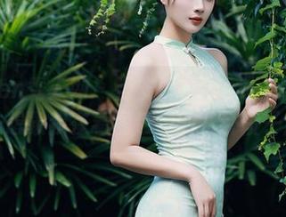 Xiuren秀人网 – 当安妮Tess遇上黑丝：你无法想象我在看图包时的八卦段子脑洞！