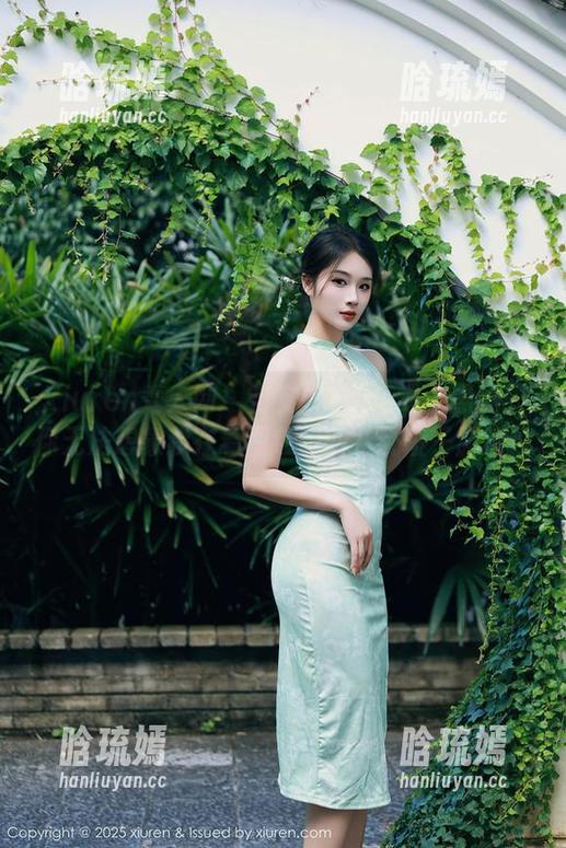 Xiuren秀人网 - 当安妮Tess遇上黑丝：你无法想象我在看图包时的八卦段子脑洞！