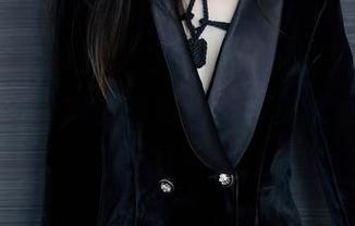 Xiuren秀人网 – 无圣光，也能拍出顾楚楚Maily的裤里丝美图，谁说必须光鲜亮丽？