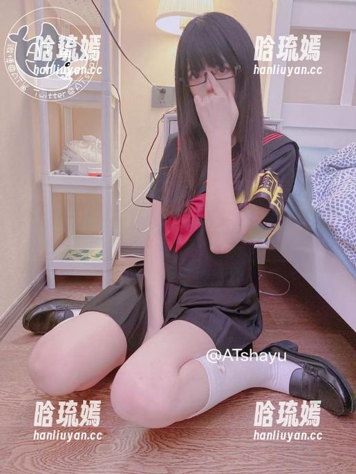 就聊聊at鲨鱼那张高清的少女照片，哎呦，这个角度绝了！