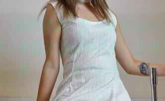 pans – 原图精选：真不明白roro是怎么收服那一堆流光溢彩的礼服，这身材和气质，你丫太不公平了！
