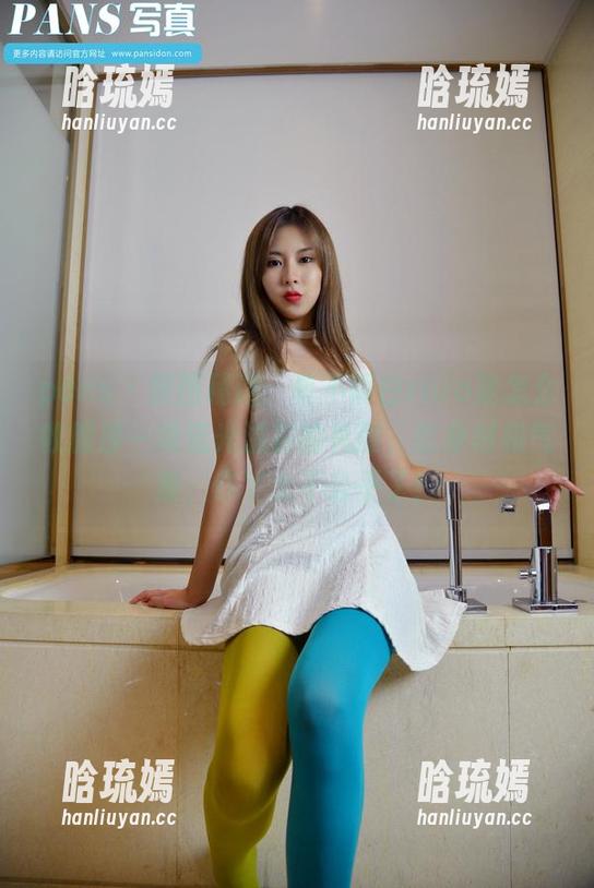 pans - 原图精选：真不明白roro是怎么收服那一堆流光溢彩的礼服，这身材和气质，你丫太不公平了！