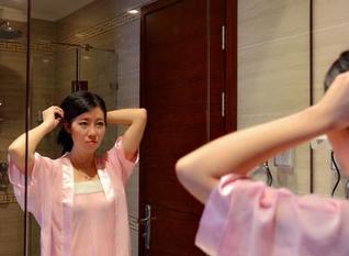 pans – 就这样无意中发现梦梦秘书的写真，莫名有点…想多了？