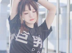 举手之劳，获得yoko夏宅妹妹的免费套图，心里的小鹿一晃一晃！