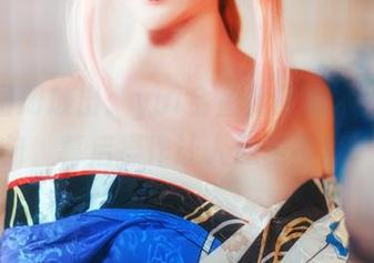 最新图册放出：yui金鱼化身魔术师玉藻前，幕后操作让人忍俊不禁。