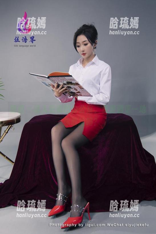 丽柜 - 误入安娜的办公室，资源洒落一地，你敢捡吗？