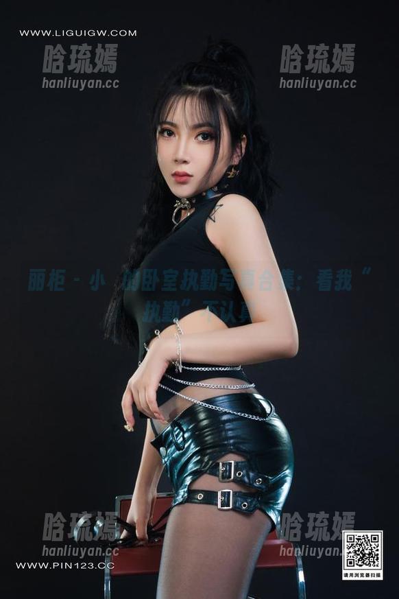 丽柜 - 小發的卧室执勤写真合集：看我“执勤”不认真