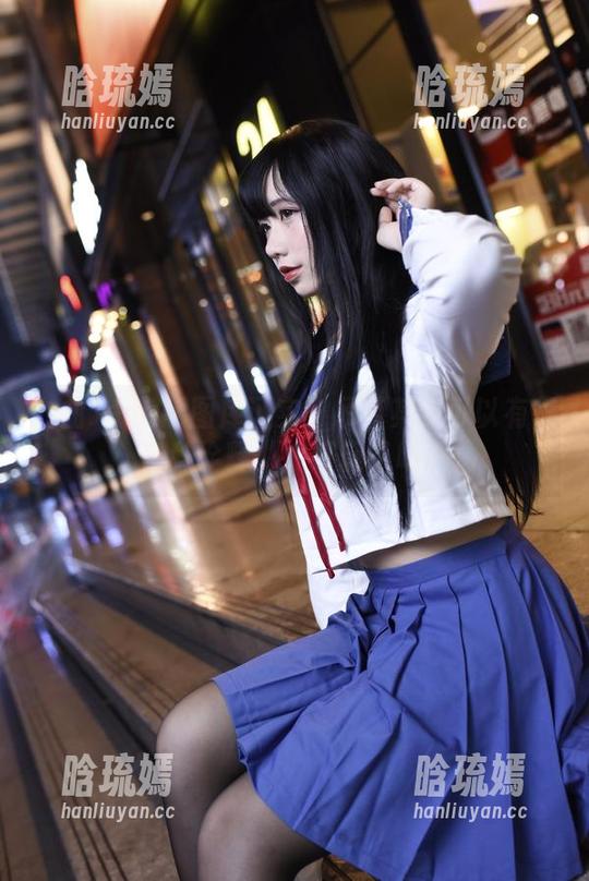 九曲Jean用图库证实：吊带其实可以有很多种诠释，太好玩了吧？