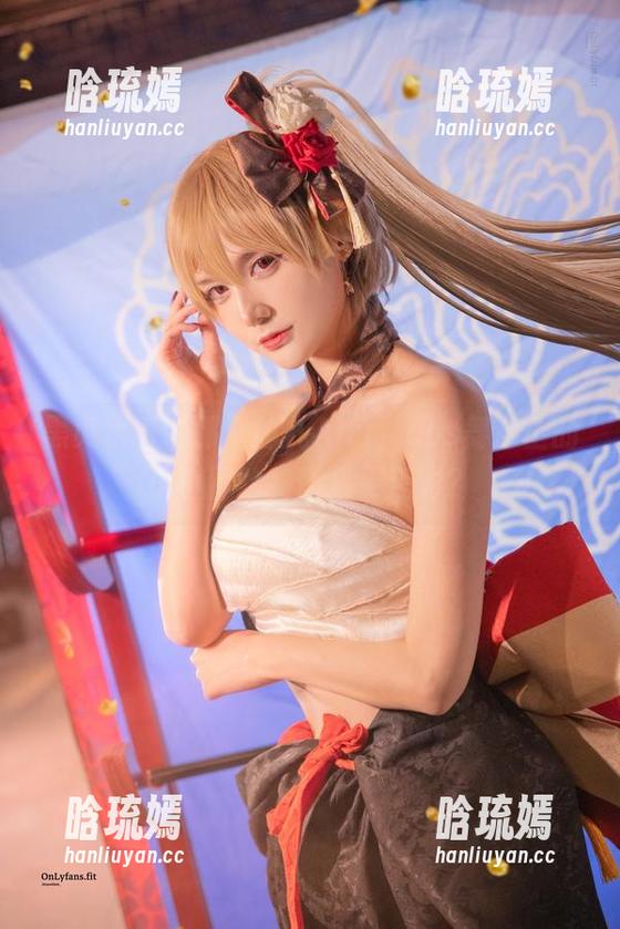 黑贞水着中那个仙九Airi，cos舞台上的小小冒险，图集更精彩？