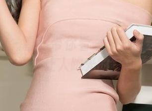 克拉女神 – 嘉萌带你看——如何穿人字拖还不让人跑光的写真
