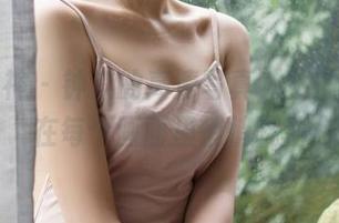 克拉女神 – 钟淇的高清写真，女神的灵魂在每个画面里悄悄跳动