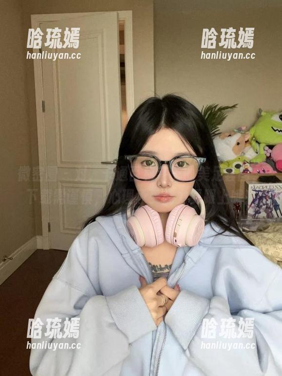 微密圈 - 对，卡通百科老王的美足套图，下载需谨慎，心理承受能力要跟上哦！