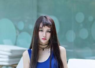 嗲囡囡 – 看到心妍公主穿着豹纹的美图，我只想说，真有那种狂野的诱惑感呀！