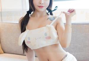 嗲囡囡 – 这份施忆佳KITTY的“妹妹”图集里藏着的分享，多少暧昧的气息啊，不得不说，真不错。