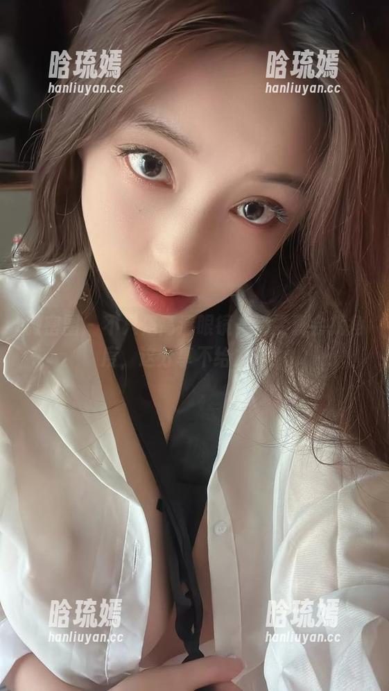 微密圈 - 不只是高清眼镜，奶雯真会找角度，这分享不给力吗？