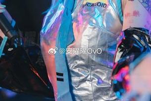 想了解安曜曜的泳衣风采吗？资源在这儿等你来发掘！