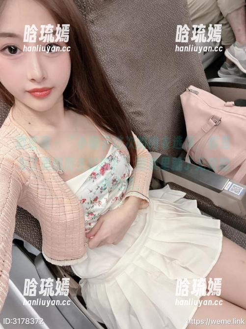 微密圈 - “小萌子这次的内衣选择，都是为了美图而生的吧？”图集里藏了无数的小心思。