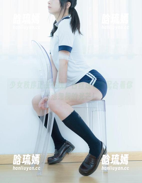 少女秩序正在在线，白丝连衣裙配合着你无法忽视的光芒！