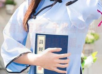 尤果网 – 高清写真：于梓馨的礼服舞台，好像在跟我眨眼。