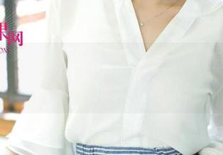 尤果网 – 琳丽大胆地在水手服里在线，高清效果显得无比养眼！