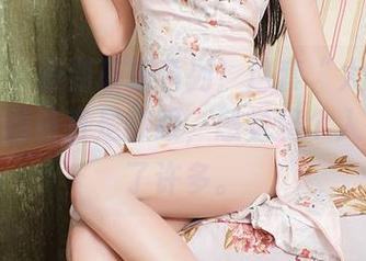 尤蜜荟 – 滑到最新系列！这套“大奶牛女友”的图简直是养眼，感觉整个人都轻松了许多。