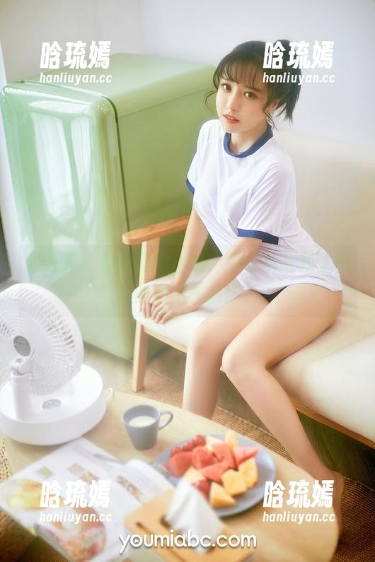 尤蜜荟 - 照片里的小仙，牛仔裤与我之间的亲密关系！