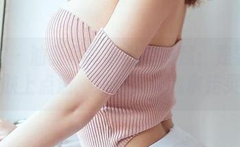 尤蜜荟 – 油亮写真集里的筱慧：是要给我的肌肤上点油，还是要让我拿走灵魂？