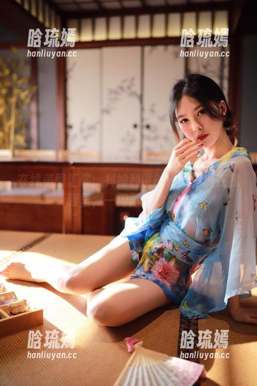在线美图汇演：抖娘利世的雀纹和服在我眼里，一闪而过的梦。