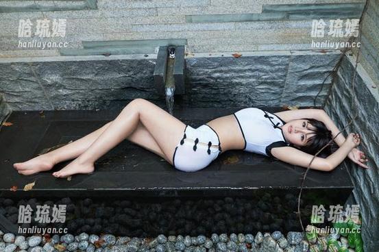 推女郎 - Lina的眼镜秀：原图里藏着的资源，让人忍不住想问‘这是什么神仙’！