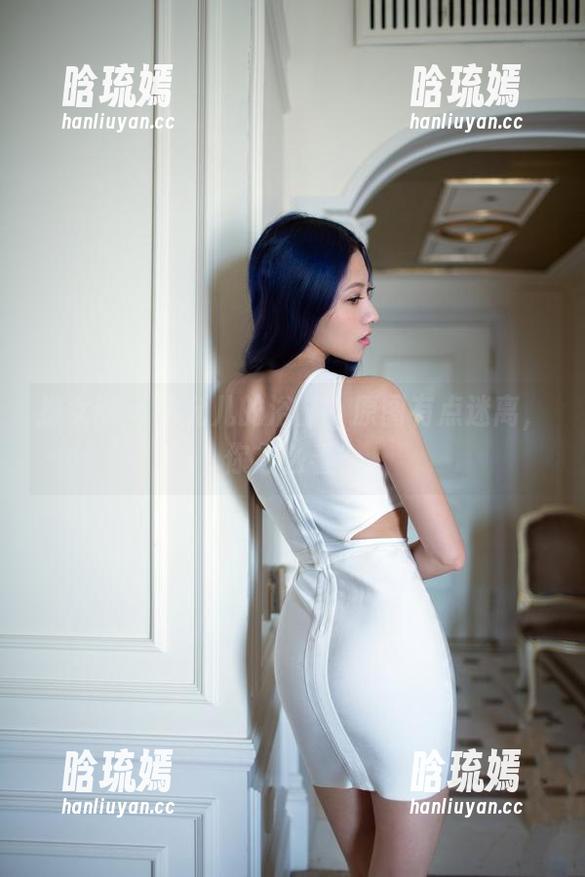 推女郎 - 胡允儿的浴缸，原图有点迷离，你怎么看？