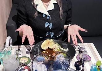 “月城委员会”的新写真全集，“WonderLand”看起来似乎有点不太靠谱，但却吸引得我放不下。