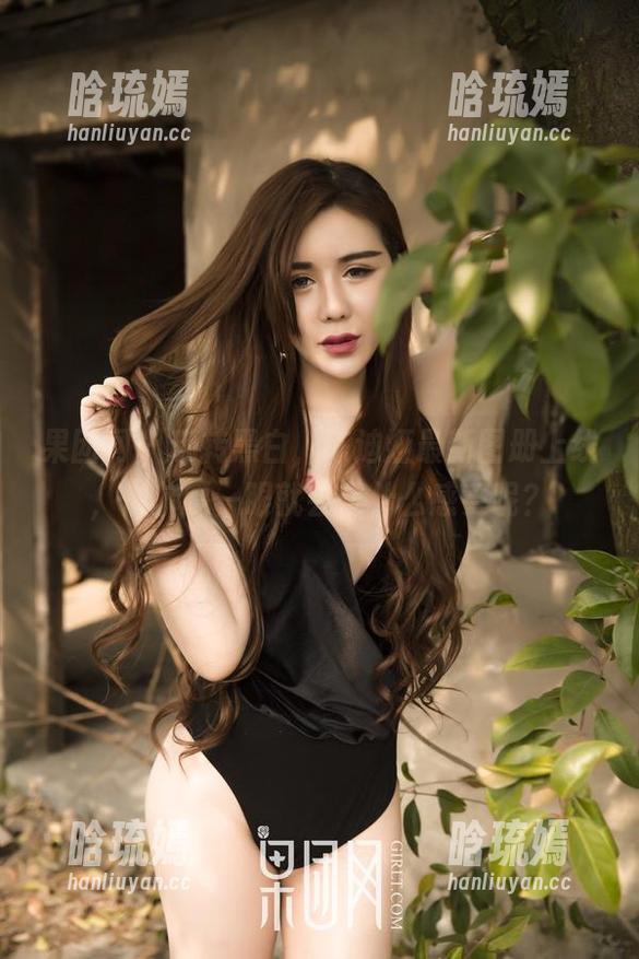 果团网-陈迪娅 果团网 - 玩转黑白,陈迪娅最新图册上线,偶尔瞟一眼就会是什么感受呢?