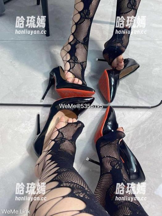 微密圈 - 在桃沢樱呀的教室图集中，偶尔有种说不清的紧张感。